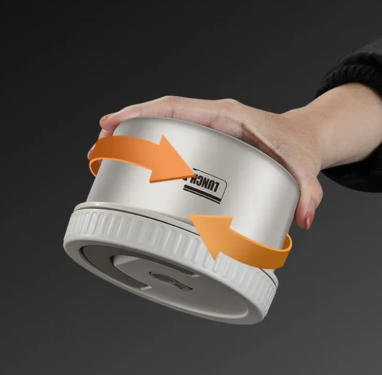 Portable insulated lunch box